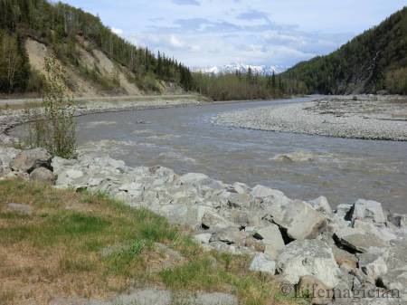 Glenn Hwy along Matanuska River