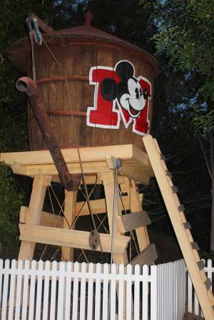 Toontown Train Station, DL