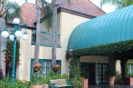 Candy Cane Inn