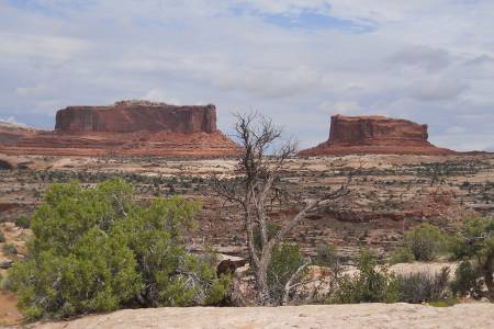 Merrimac and Monitor Buttes