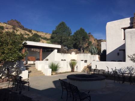 Davis Mtn Lodge patio