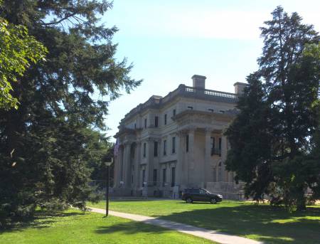 Vanderbilt Mansion