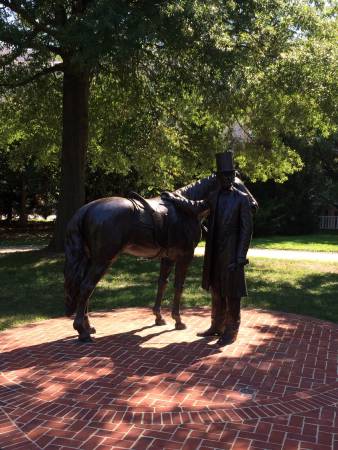 Lincoln statue
