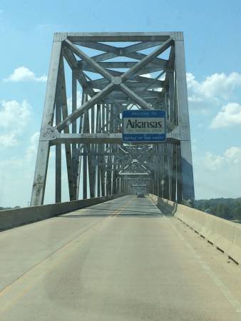 MS River bridge MS-AR