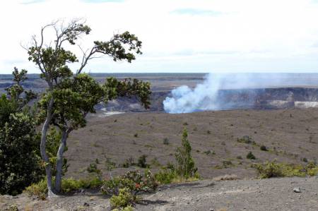 [RT08A_005] (Big Island) Hawaii Volcanoes NP