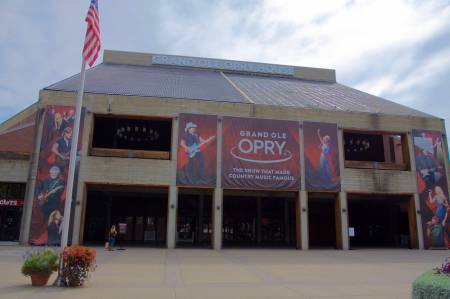 [RT09_064] Grand Ole Opry