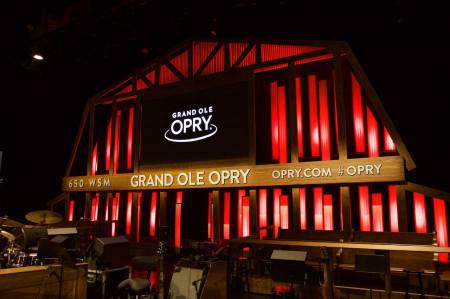 [RT09_067] Grand Ole Opry