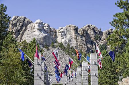 MT_RUSHMORE_3535