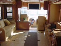 Country Coach Magna: Interior
