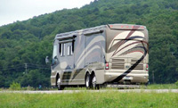 Country Coach Magna: Exterior